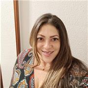 Buena comunicadora, me gusta escuchar cual es la dificultad del alumno y así conocer sus debilidades.
Tengo experiencia amplia en trabajar con adultos, a su vez he trabajado con jóvenes y adolescentes con los niños e impartido materias más didácticas